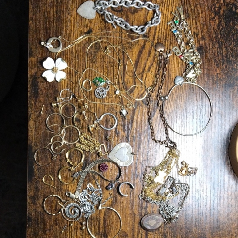 Elegant Gold and Silver Jewelry Set